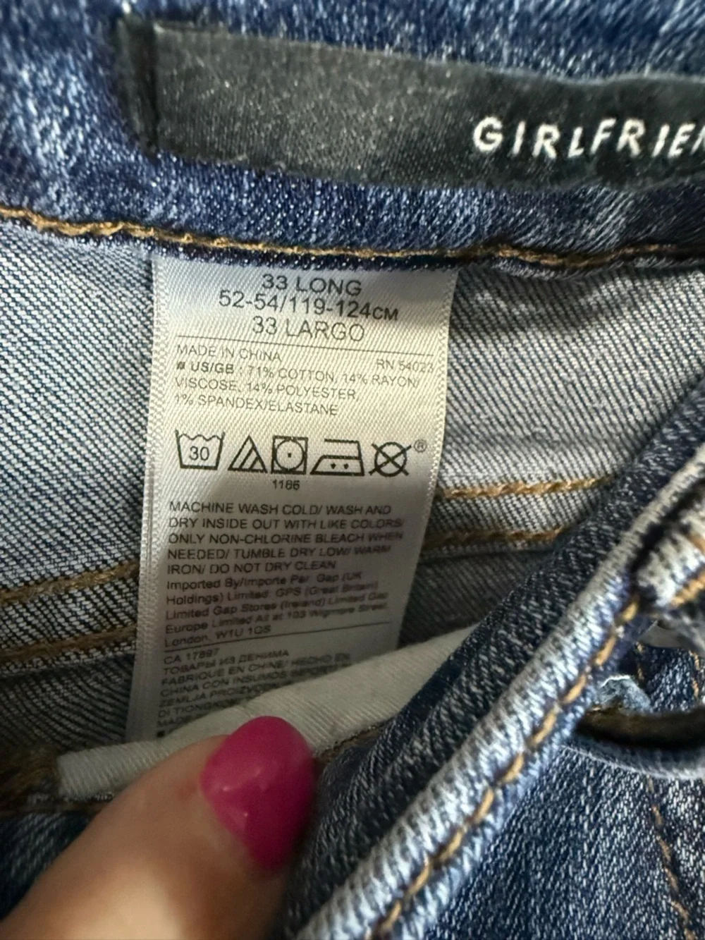 Banana Republic Woman’s girlfriend Blue Denim Jeans 33L